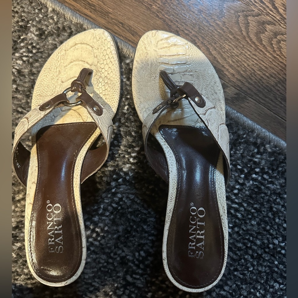Franco Sarto Women's Tan & Brown Textured Sandals, Size 8M